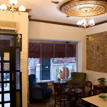 Отель Taksim Trust 3*
