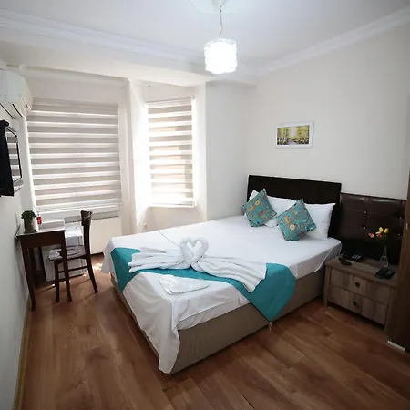 Taksim Trust Hotel 3*